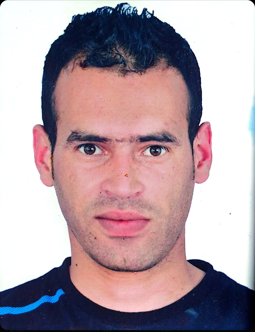 براهيم شنيتي - صورة شخصية